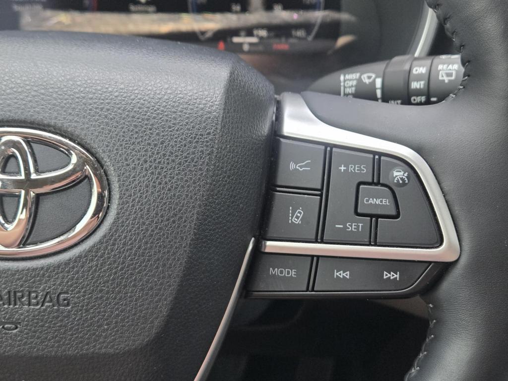 2023 Toyota Highlander - $43,870