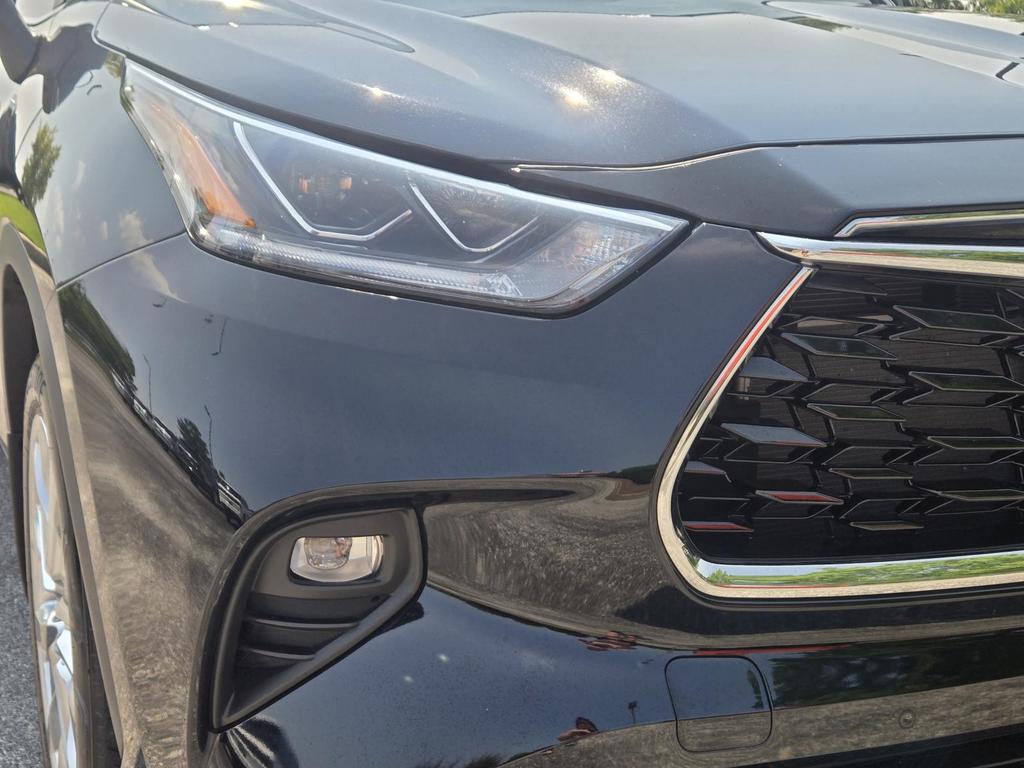 2023 Toyota Highlander - $43,870