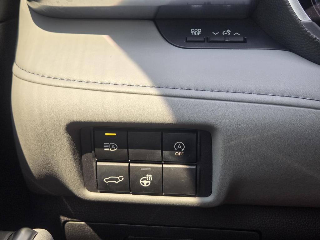 2023 Toyota Highlander - $43,870