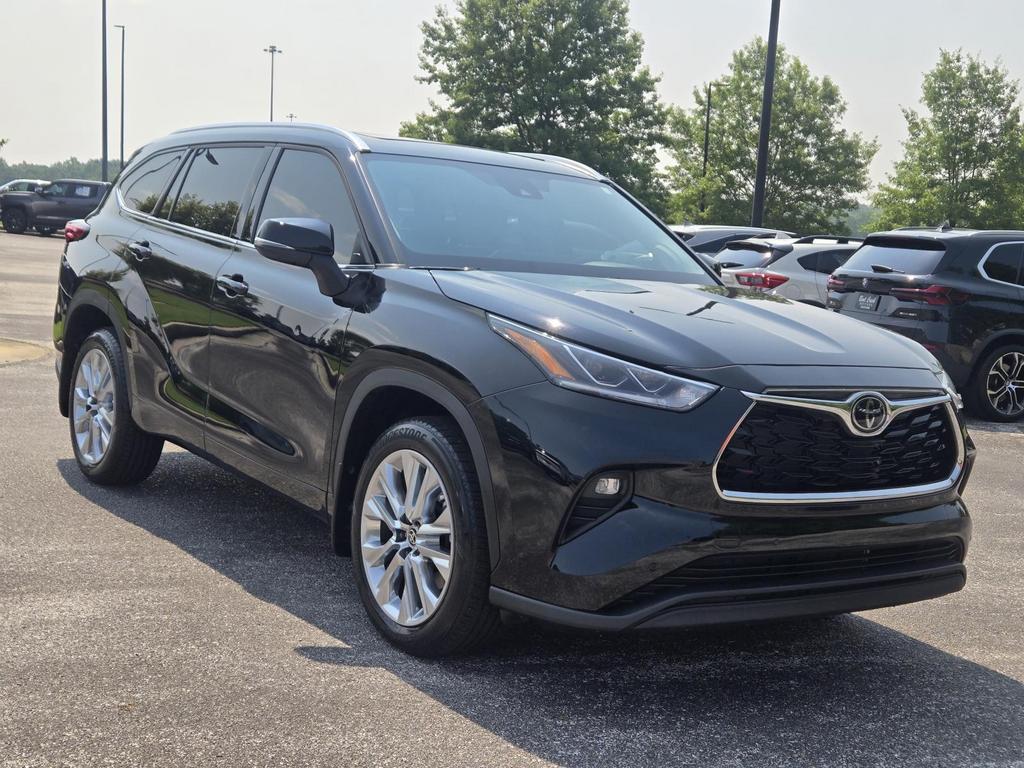 2023 Toyota Highlander - $43,870