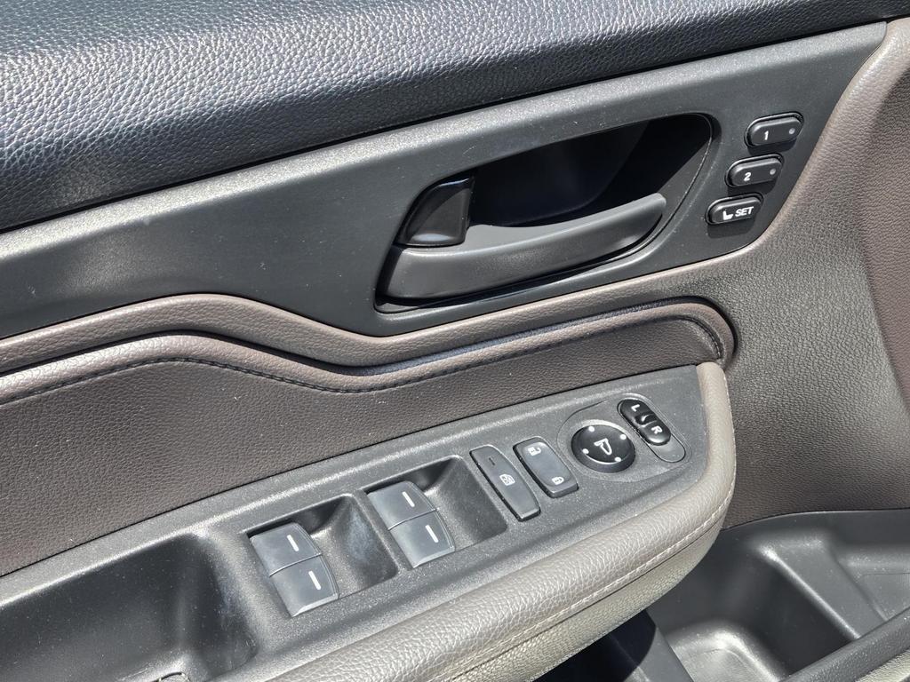 2019 Honda Odyssey - $24,995