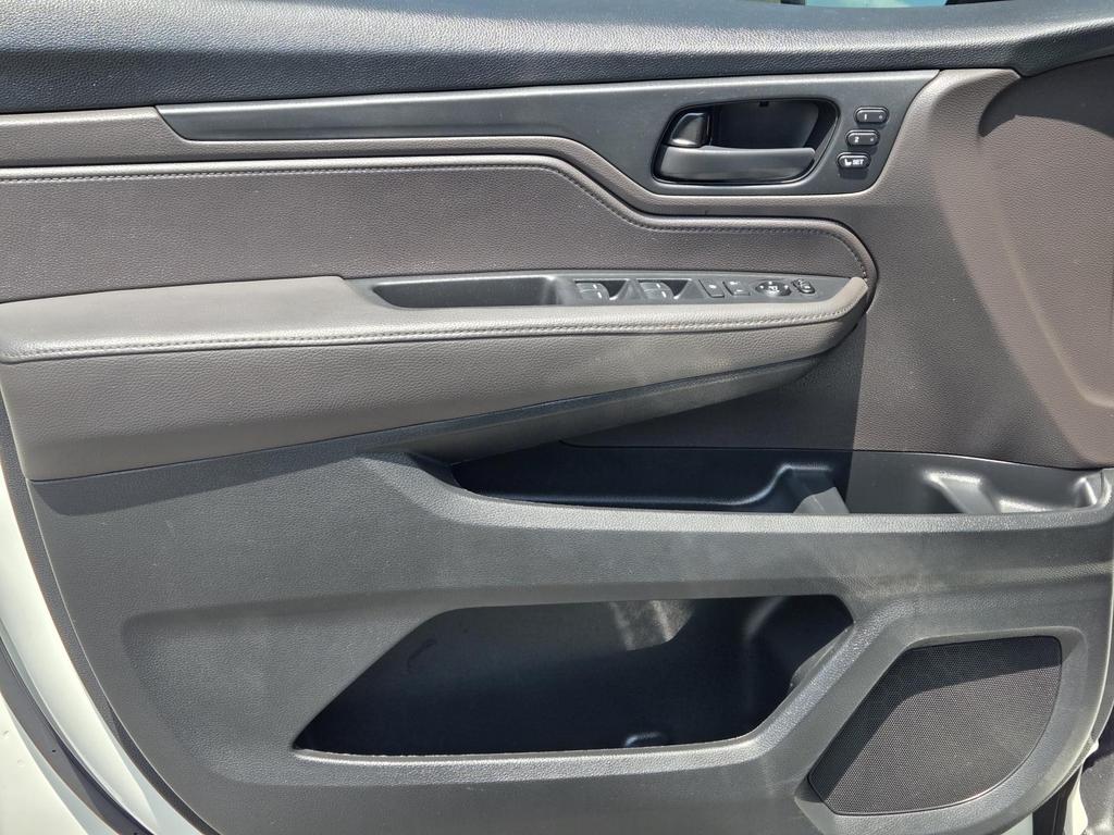 2019 Honda Odyssey - $24,995