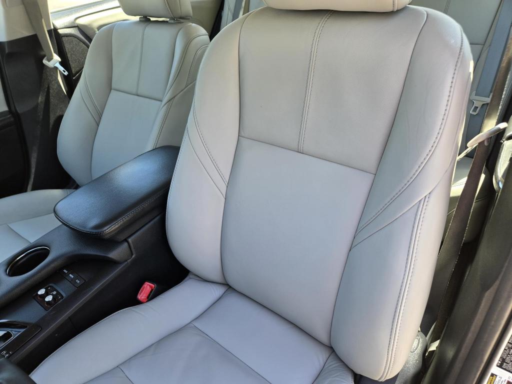 2014 Toyota Avalon - $17,995
