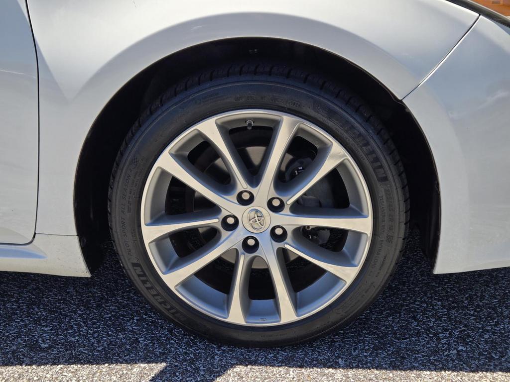 2014 Toyota Avalon - $17,995