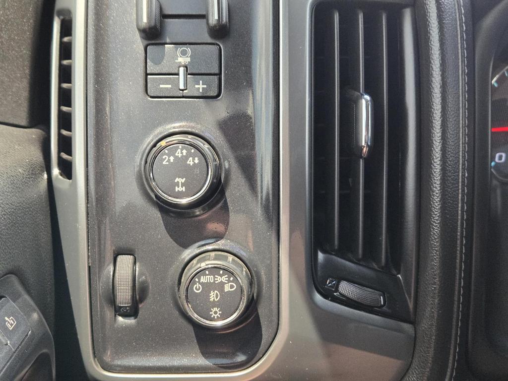 2015 Chevrolet Silverado - $24,995