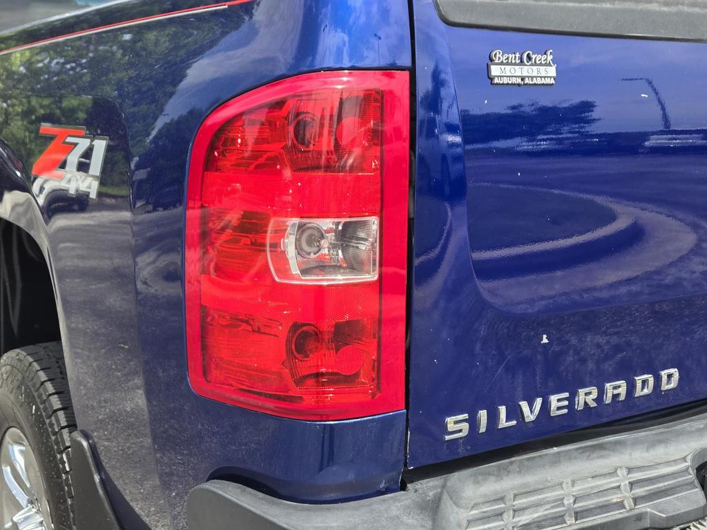2014 Chevrolet Silverado - $25,995