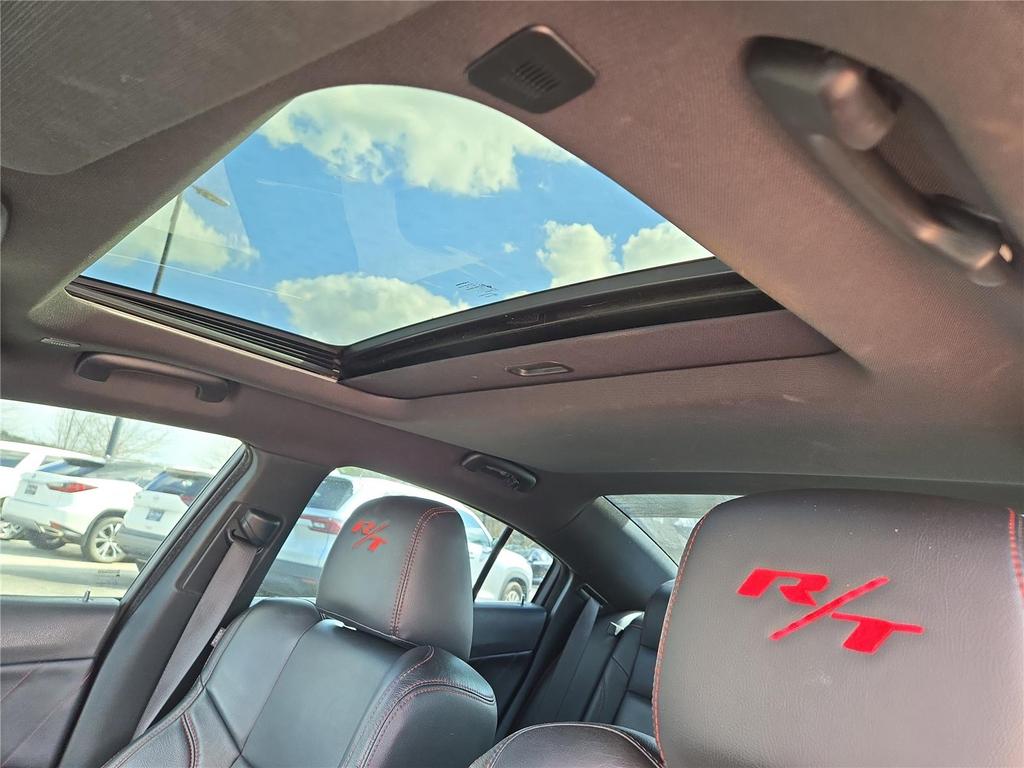 2022 Dodge Charger - $27,995