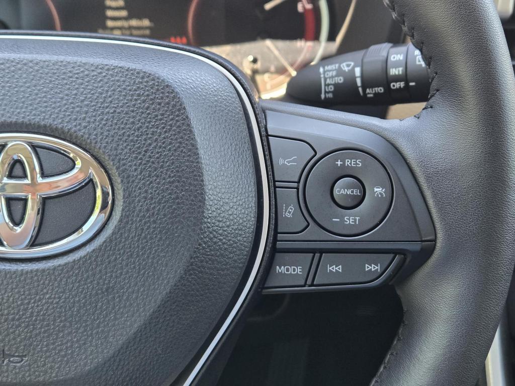 2025 Toyota RAV4 - $39,870