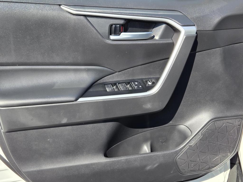 2025 Toyota RAV4 - $43,870