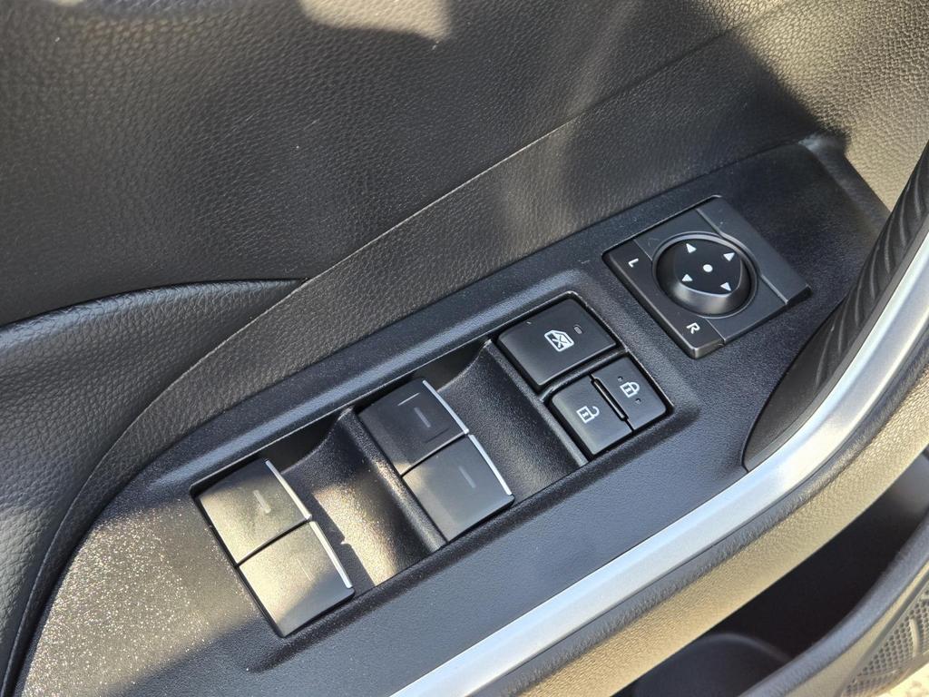 2025 Toyota RAV4 - $43,870