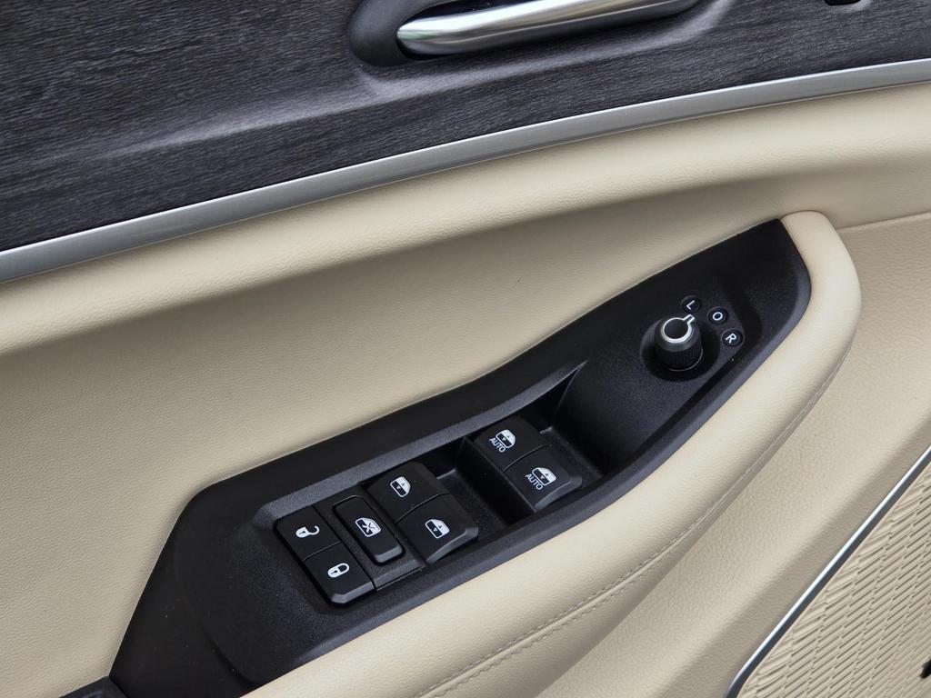 2022 Jeep Cherokee - $26,995