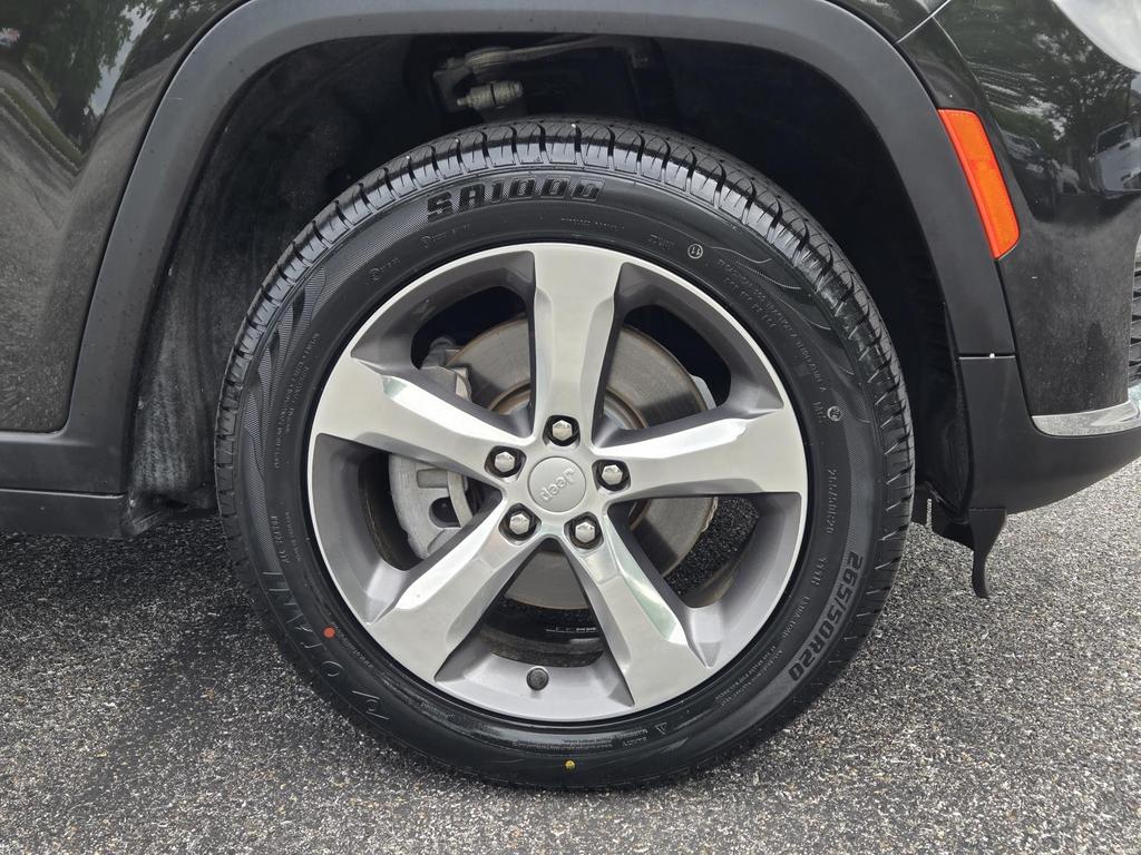 2022 Jeep Cherokee - $26,995