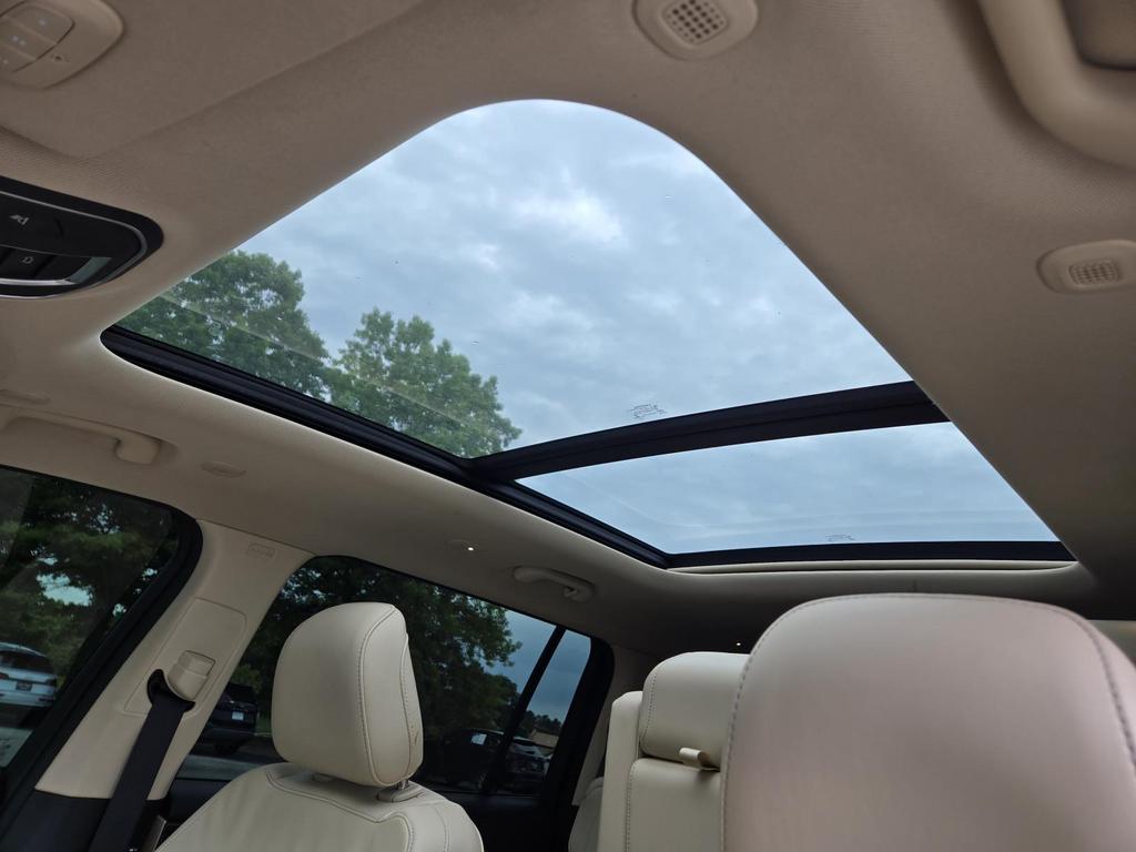 2022 Jeep Cherokee - $26,995