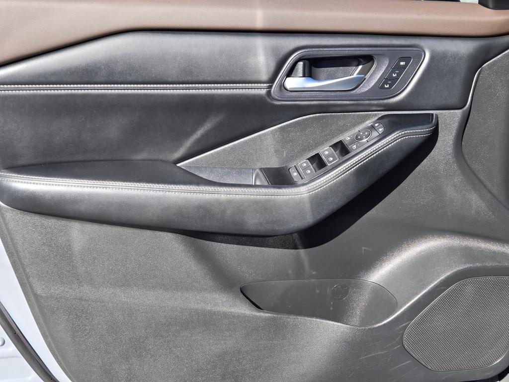 2023 Nissan Rogue - $22,870