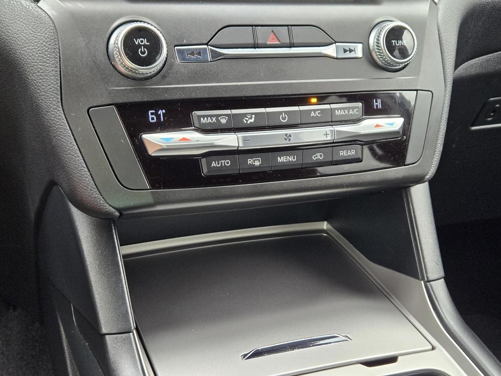 2020 Ford Explorer - $19,995