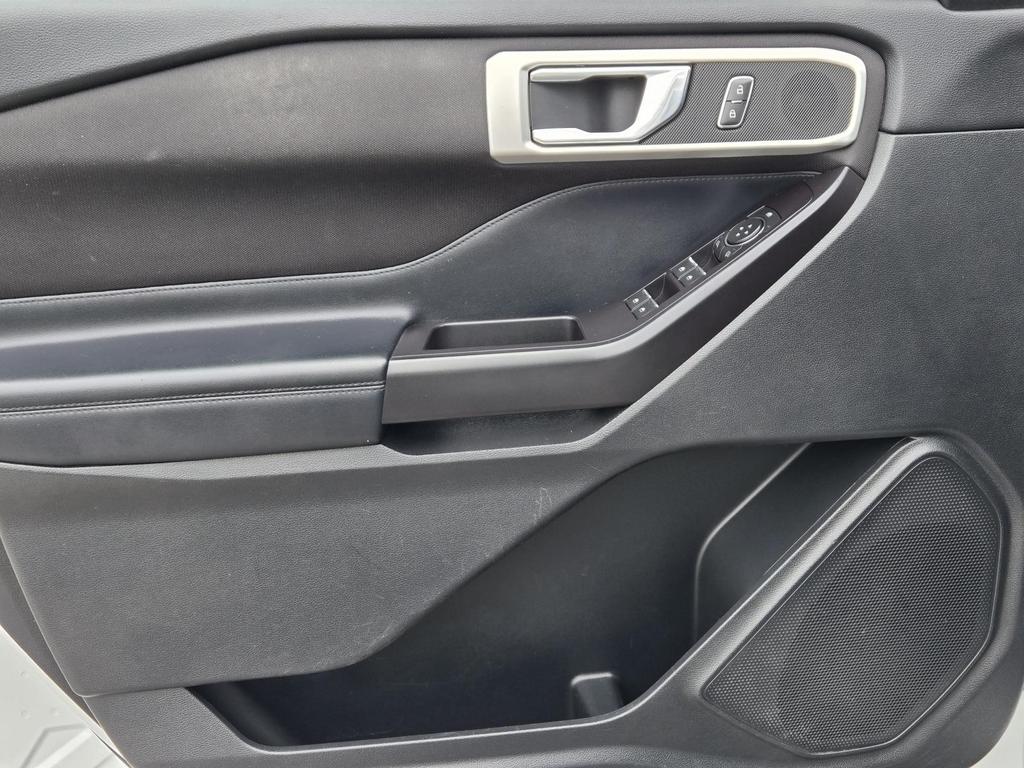 2020 Ford Explorer - $19,995
