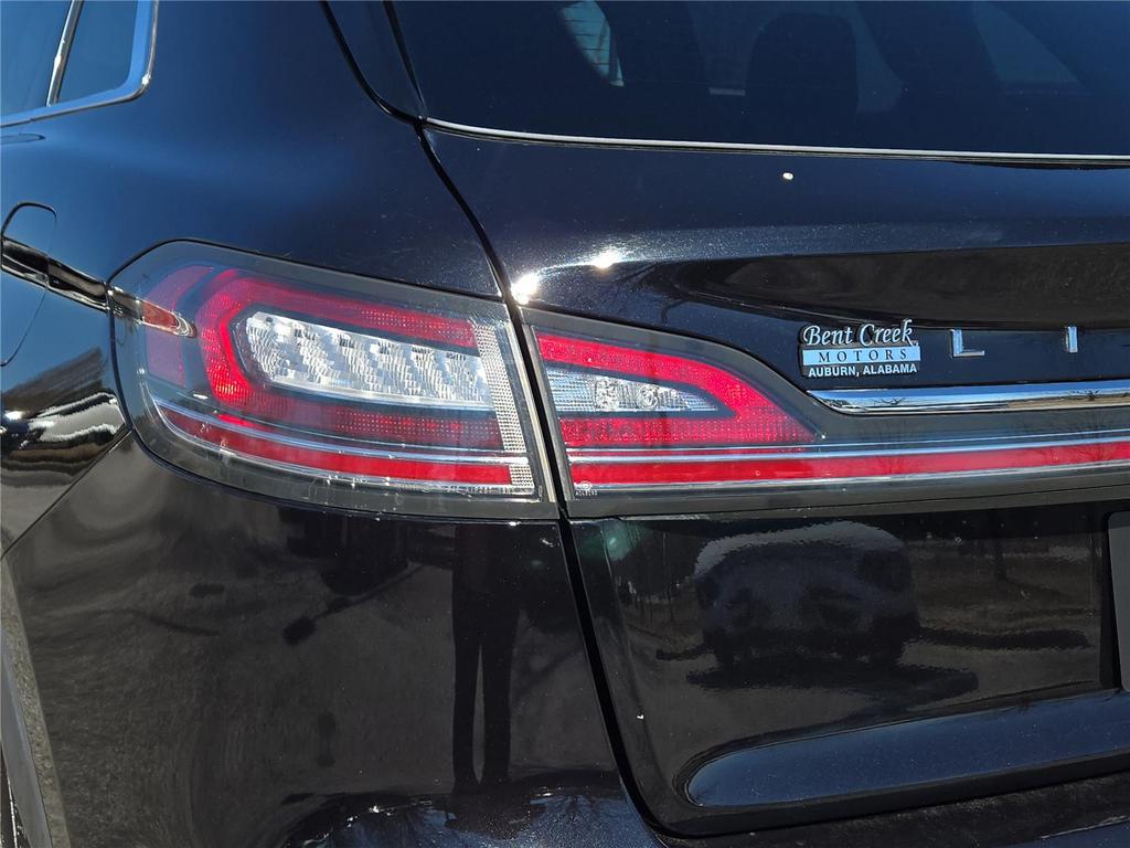 2022 Lincoln Nautilus - $26,995