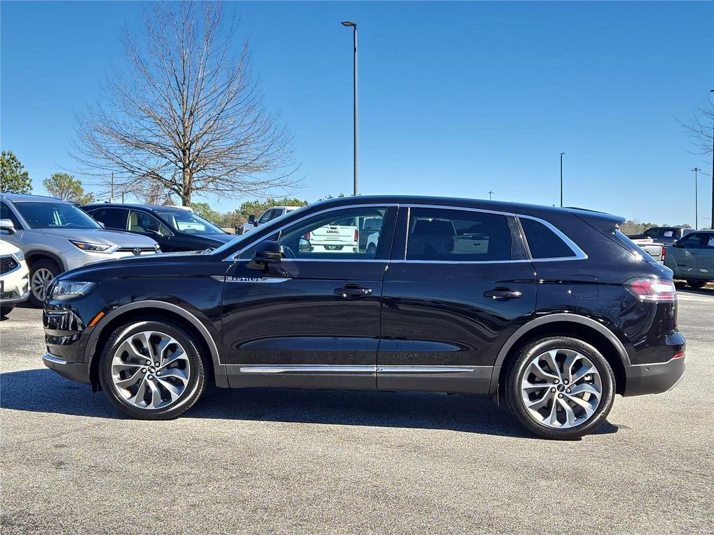2022 Lincoln Nautilus - $26,995