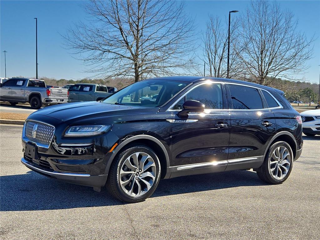 2022 Lincoln Nautilus - $26,995