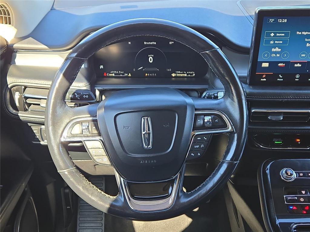 2022 Lincoln Nautilus - $26,995