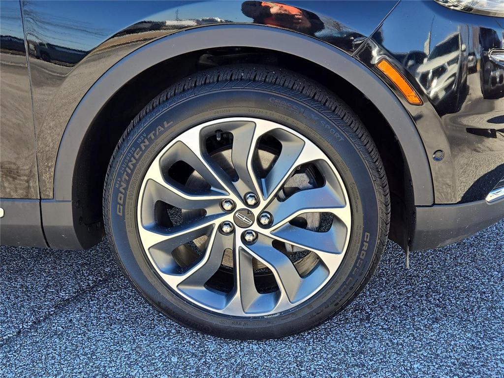 2022 Lincoln Nautilus - $26,995