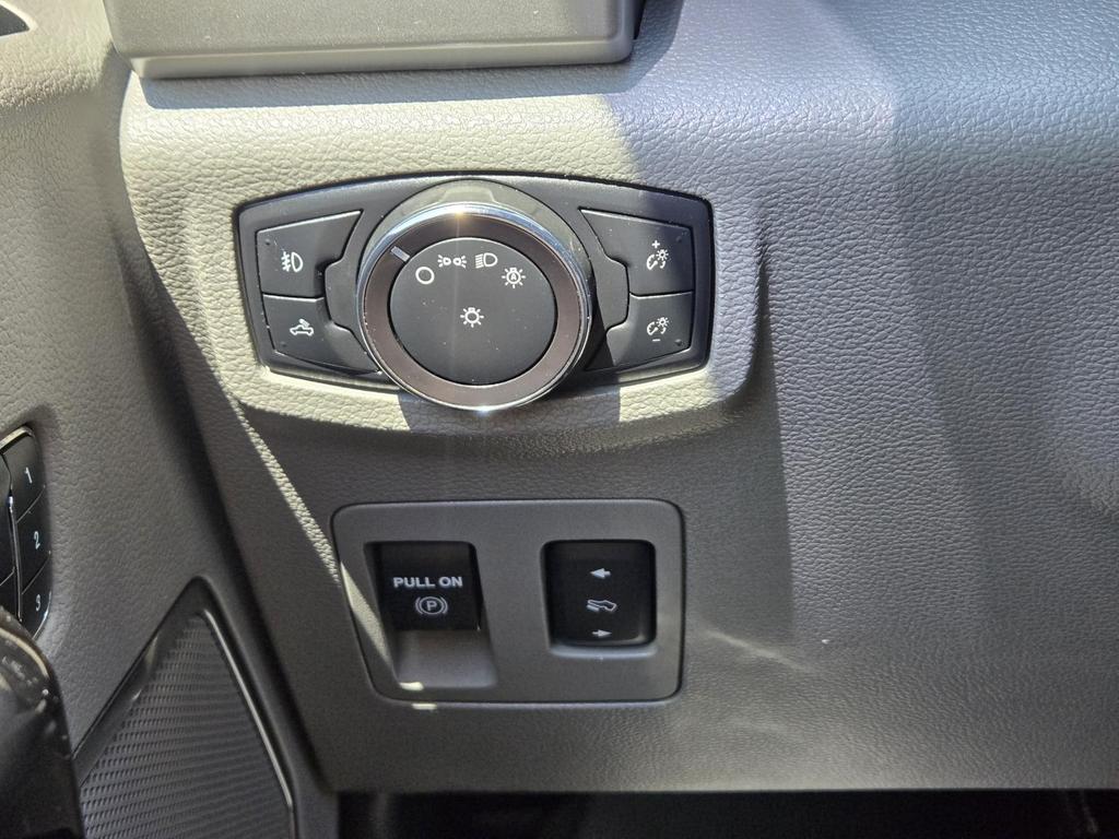 2018 Ford F-150 - $30,995