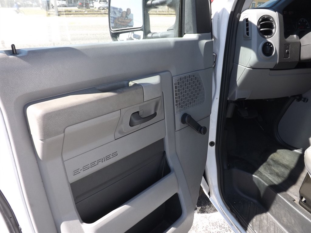 2014 Ford E-150 E-150 photo