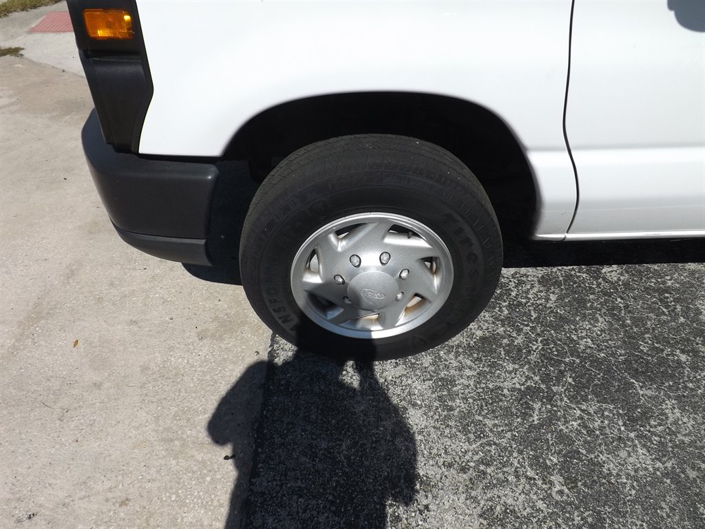 2014 Ford E-150 E-150 photo