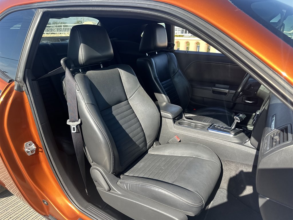 2011 Dodge Challenger R/T photo