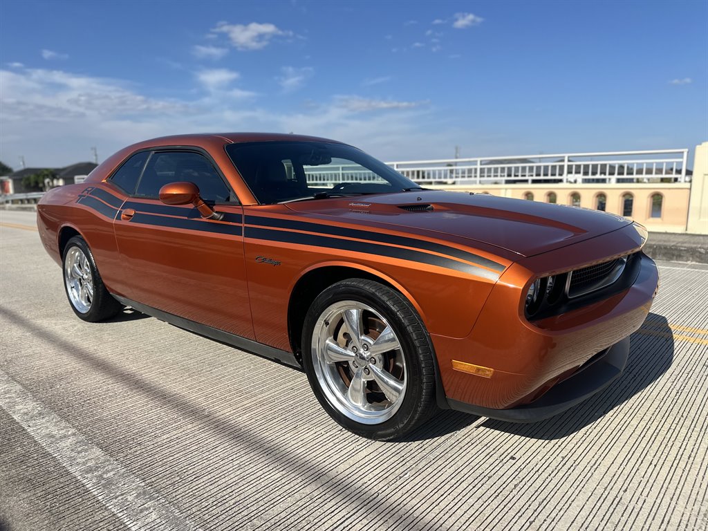 2011 Dodge Challenger R/T photo