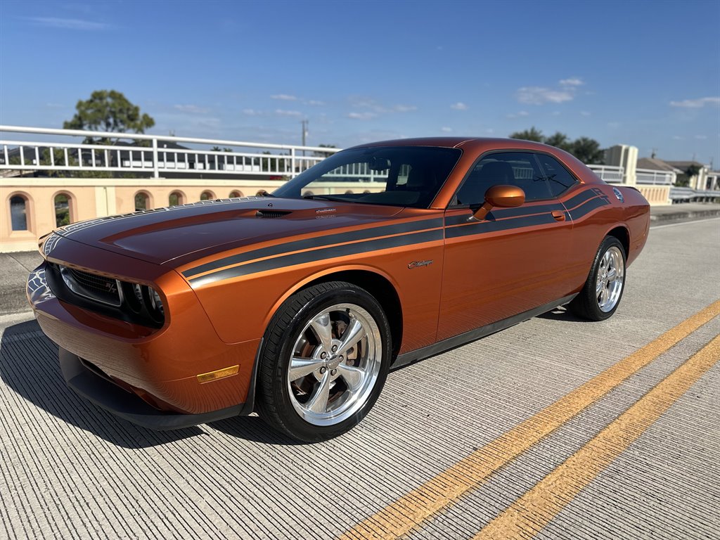2011 Dodge Challenger R/T photo