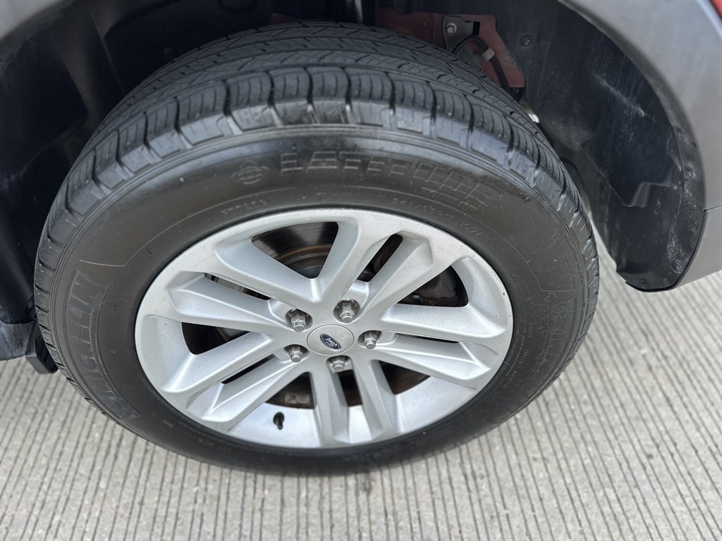 2014 Ford Explorer - $10,995