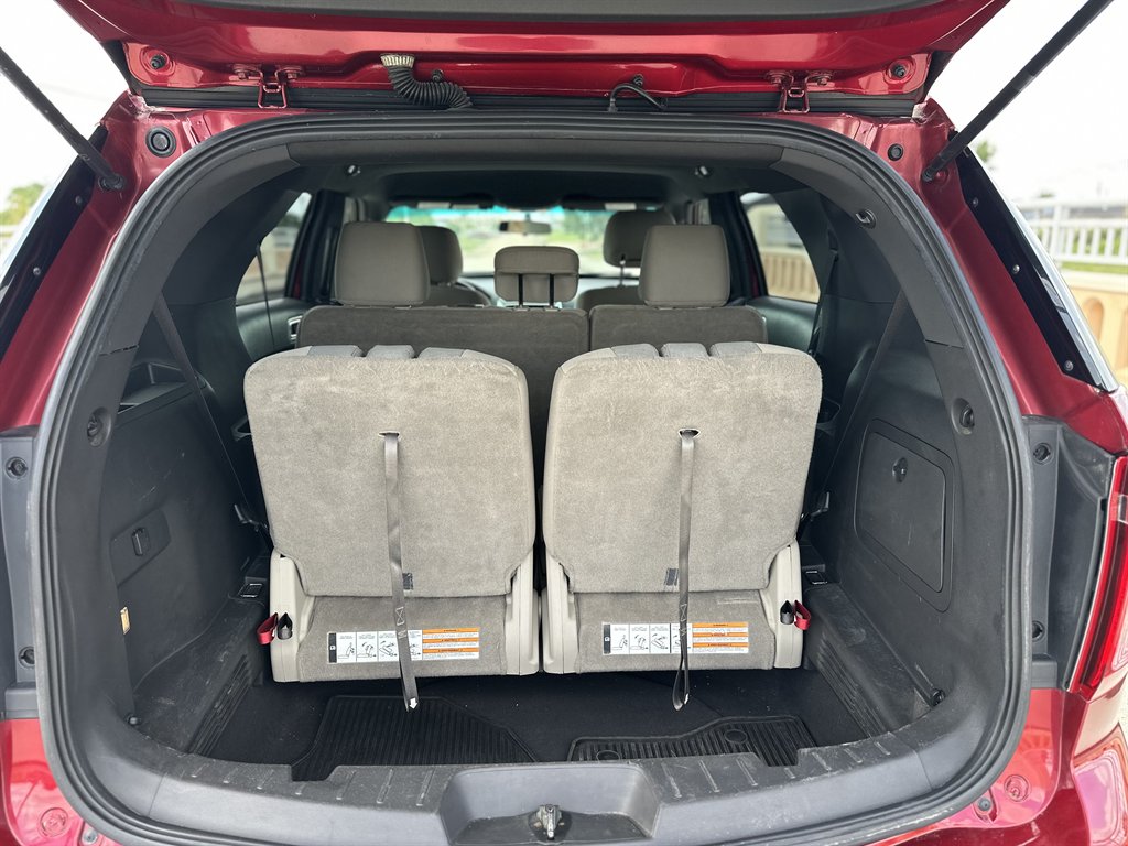 2014 Ford Explorer - $10,995