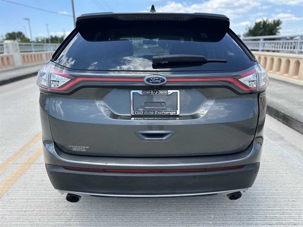 2015 Ford Edge - $9,995