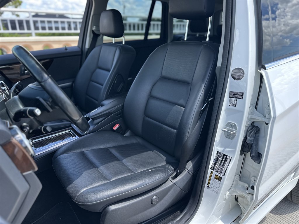2015 Mercedes-Benz GLK-Class - $14,995