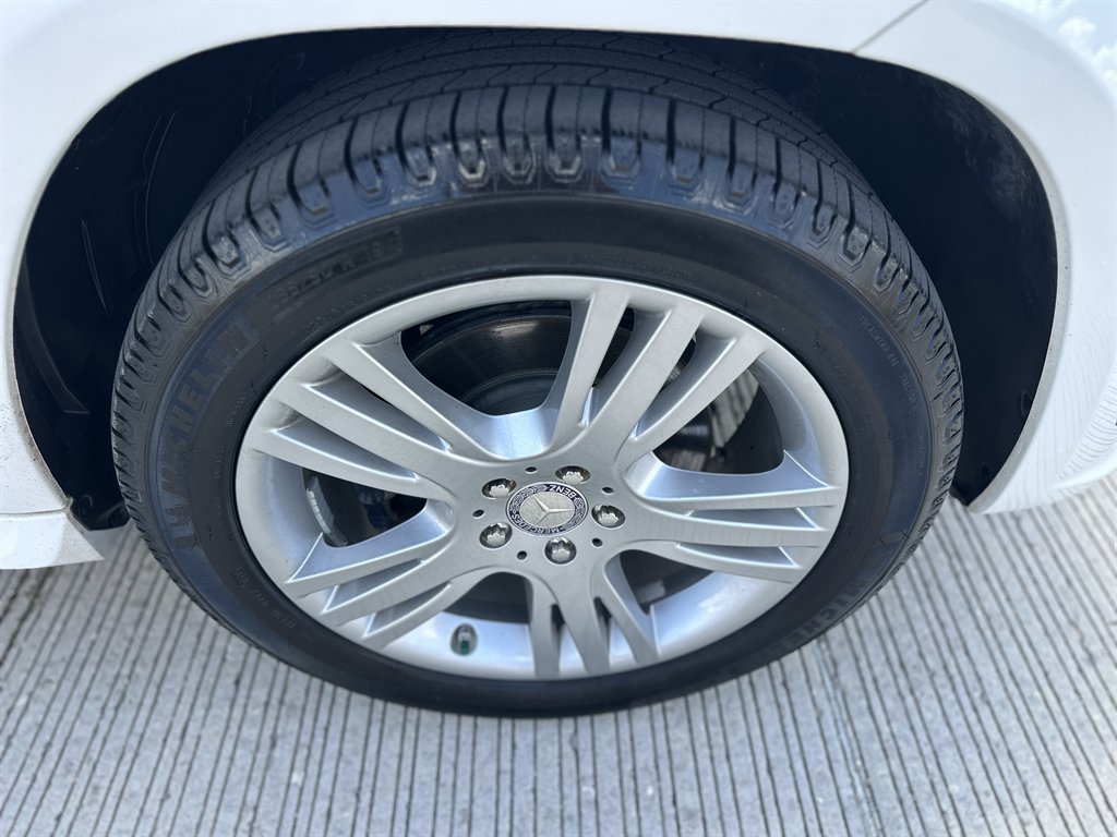 2015 Mercedes-Benz GLK-Class - $14,995