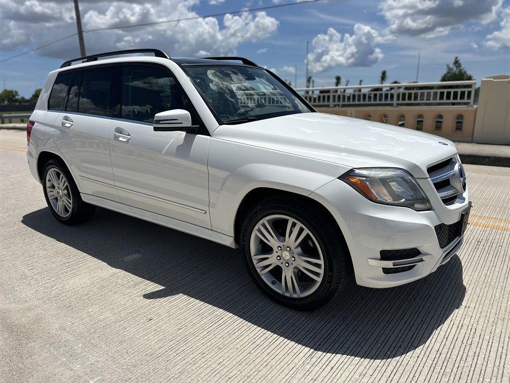 2015 Mercedes-Benz GLK-Class - $14,995