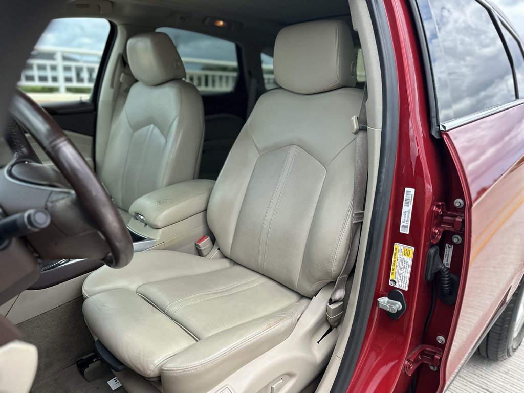 2013 Cadillac SRX - $7,995