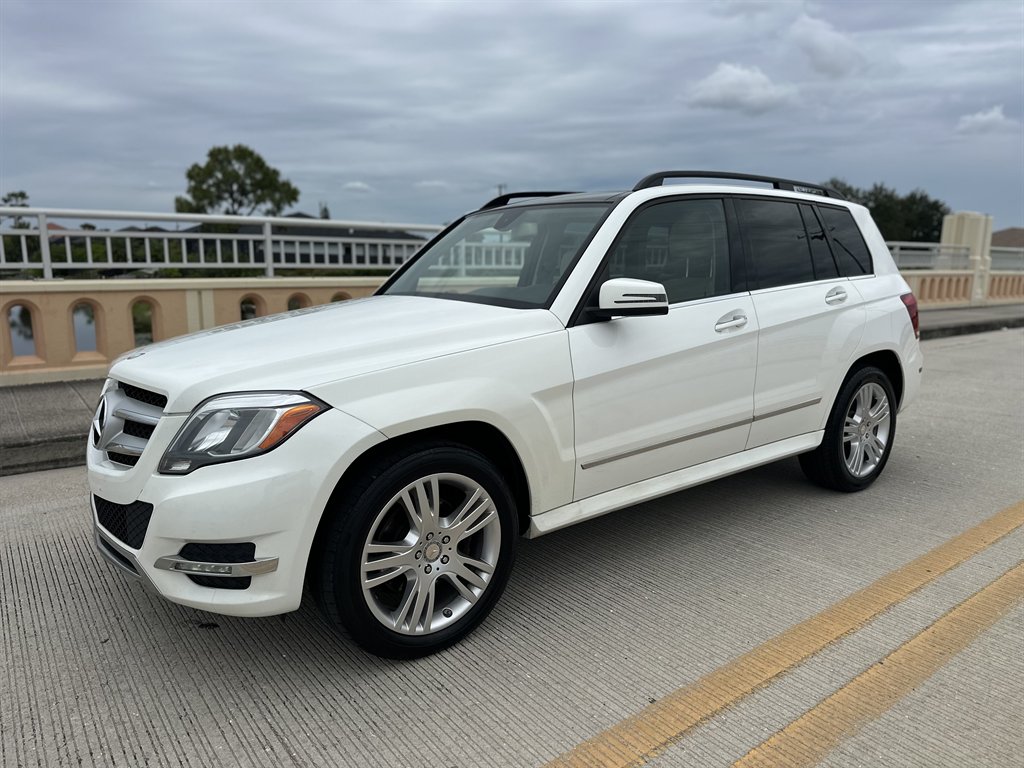 2014 Mercedes-Benz GLK-Class - $10,995