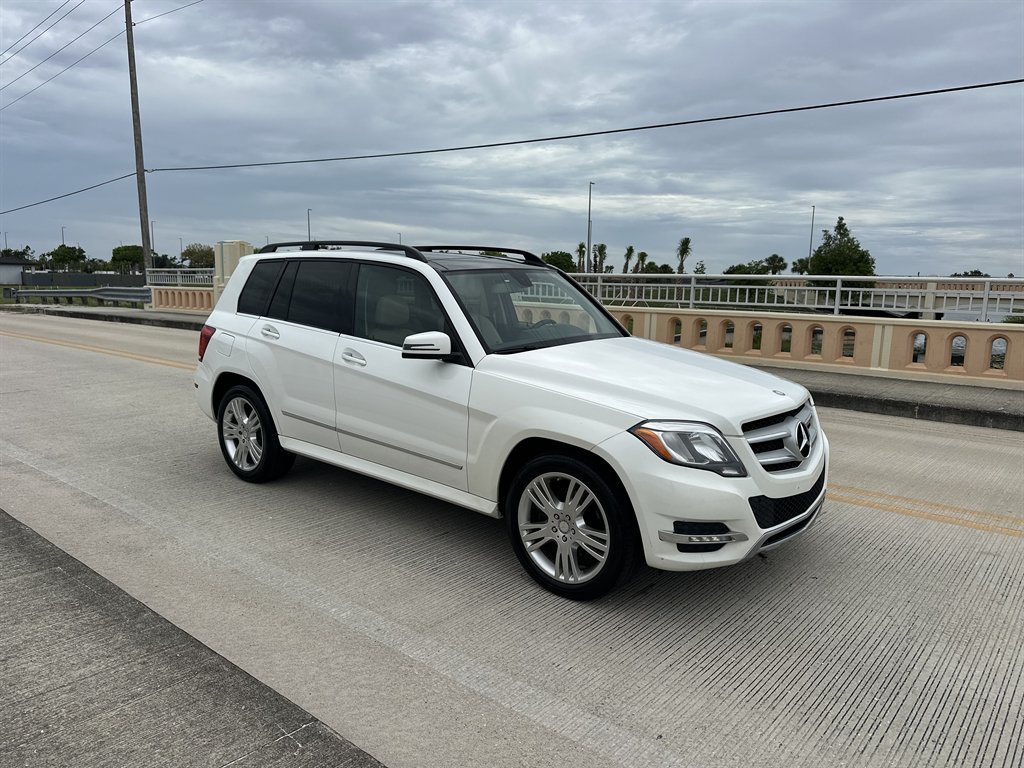 2014 Mercedes-Benz GLK-Class - $10,995