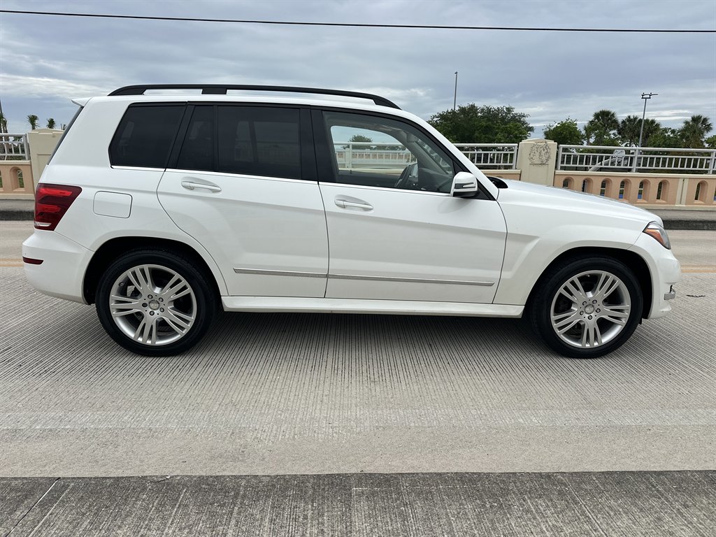 2014 Mercedes-Benz GLK-Class - $10,995