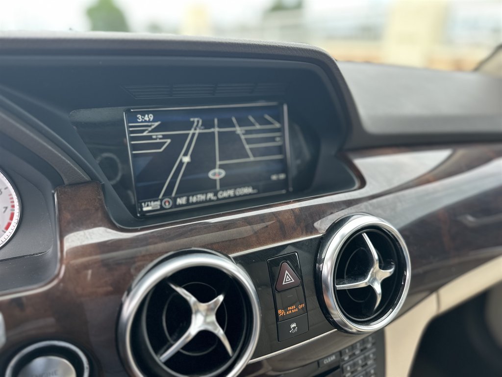 2014 Mercedes-Benz GLK-Class - $10,995