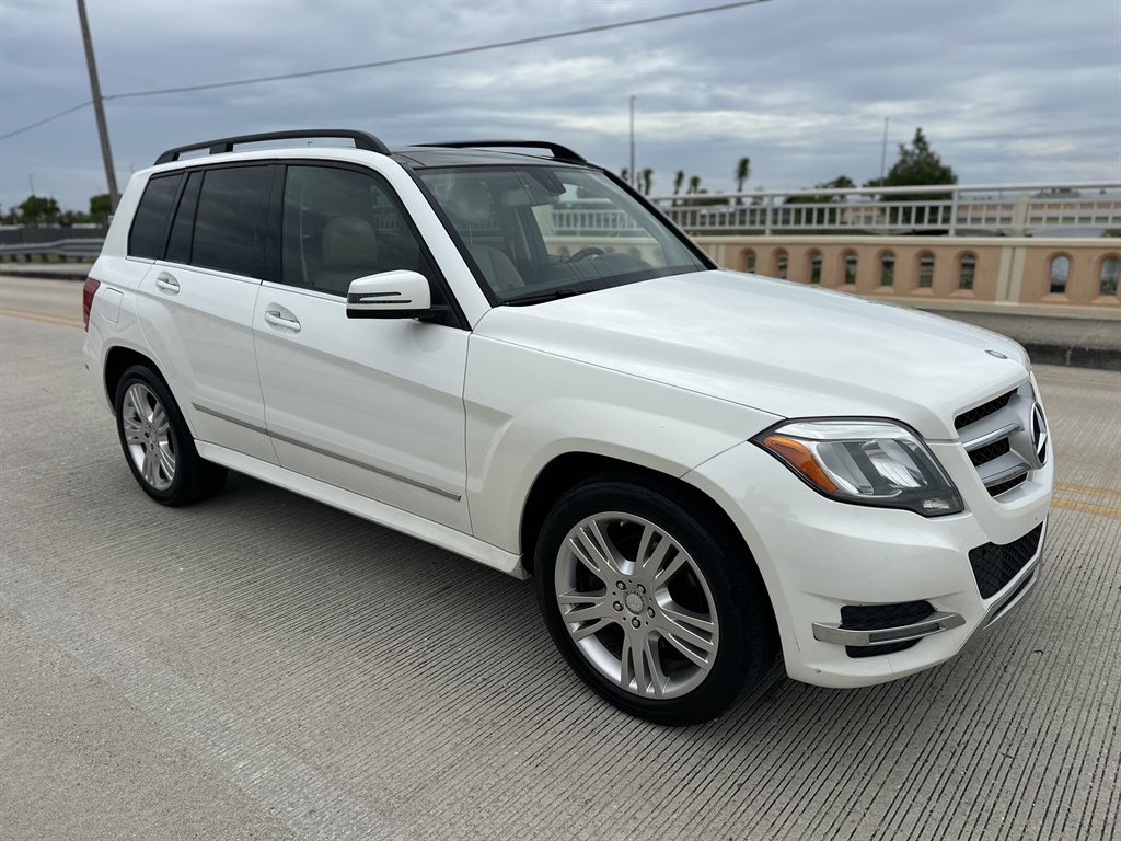 2014 Mercedes-Benz GLK-Class - $10,995