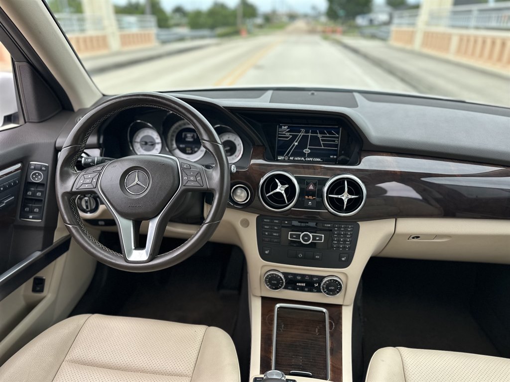 2014 Mercedes-Benz GLK-Class - $10,995