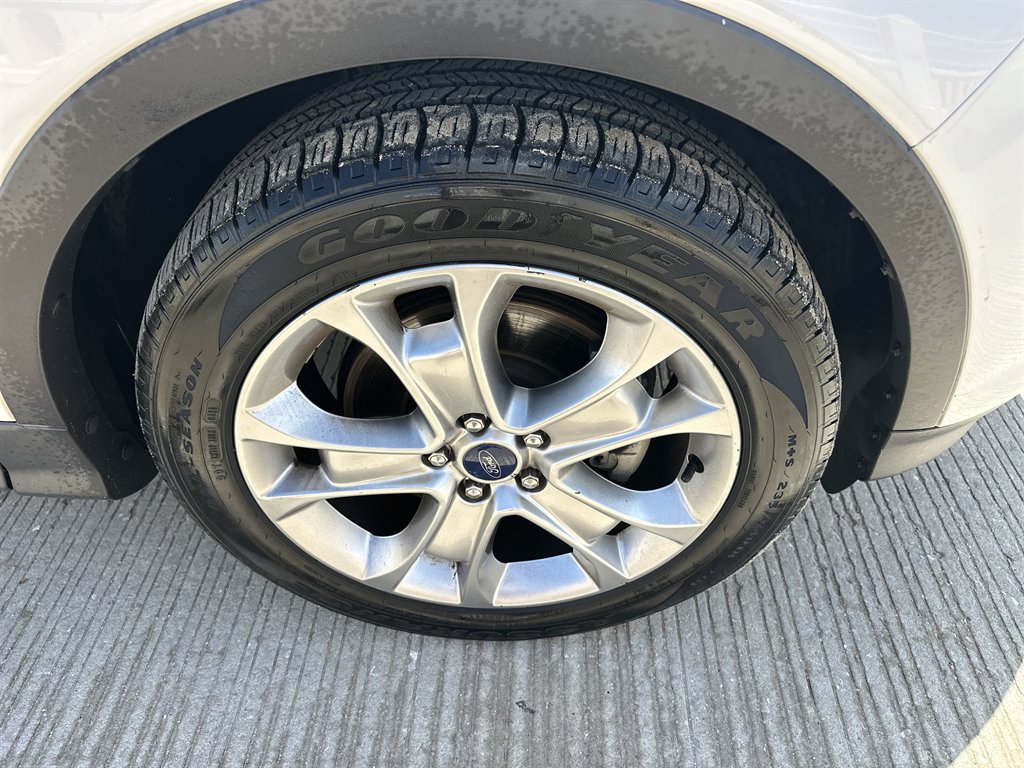 2013 Ford Escape - $6,995