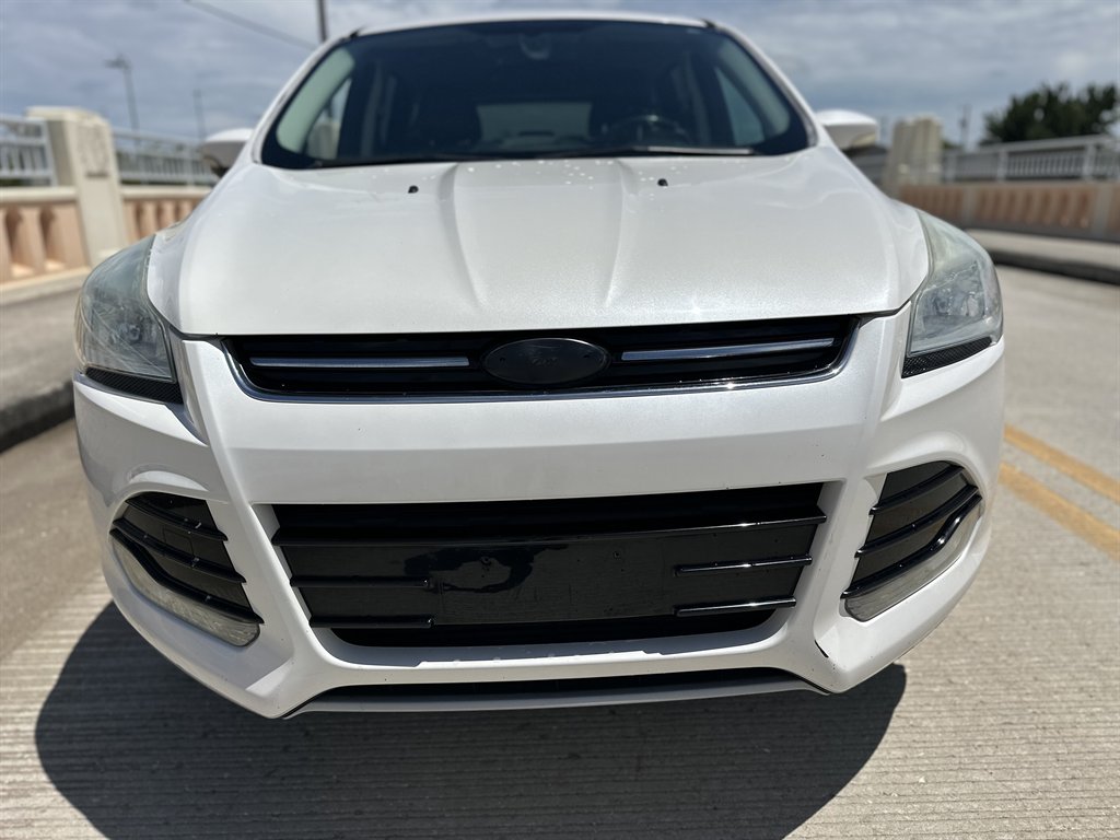2013 Ford Escape - $6,995