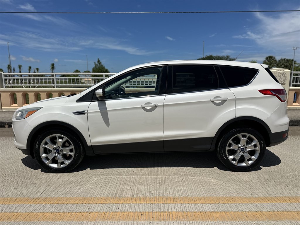 2013 Ford Escape - $6,995