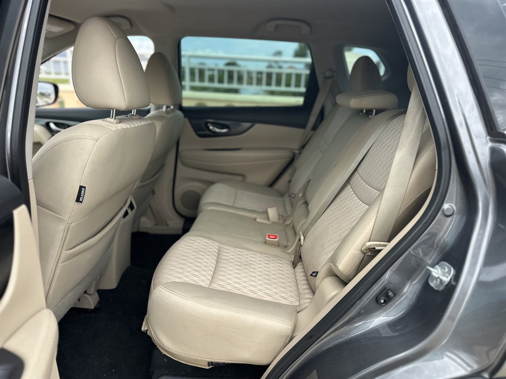 2017 Nissan Rogue - $9,995