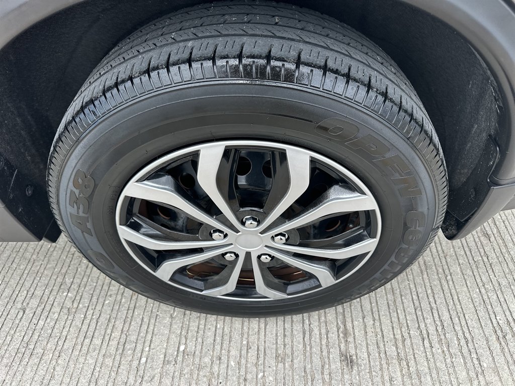 2017 Nissan Rogue - $9,995