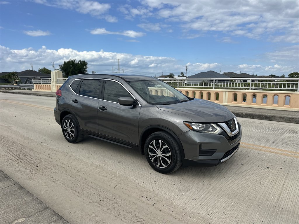 2017 Nissan Rogue - $9,995